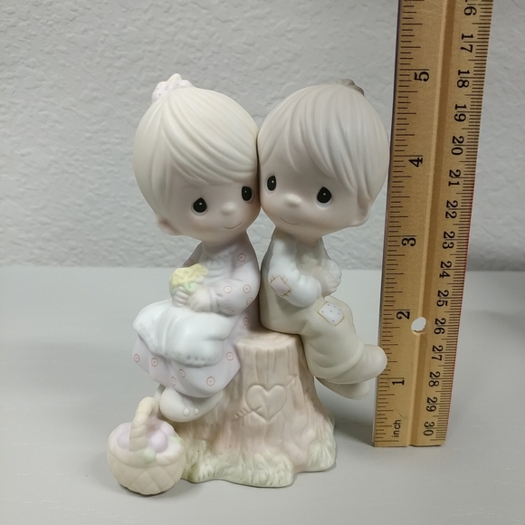 Precious Moments Love One Another Girl Boy Figurine 1978 Jonathan & David Enesco - Picture 10 of 14